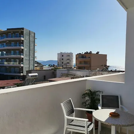 Apartament Small